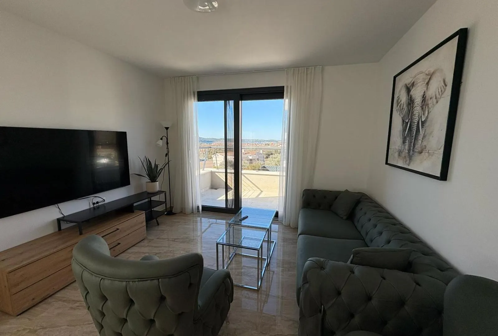 Villa Green S Bazenom Μεντουλίν